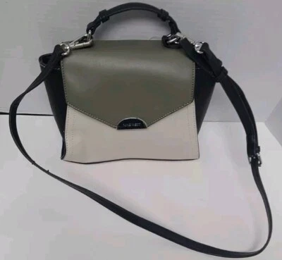 Nuevo Bolso de Mano Nine West Michael Buff Multi Asa Superior Crema, Negro y Verde  Foto 1 de 4