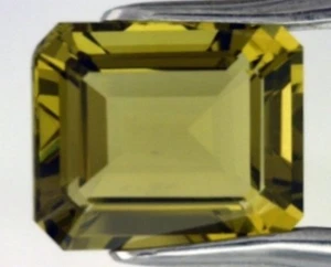 OLIVE QUARTZ RARE 18 x 13 MM EMERALD CUT ALL NATURAL OUTSTANDING COLOR - Picture 1 of 1