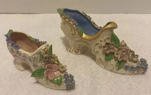 Vintage 1950s Women’s Ceramic Shoes Figurines - Picture 1 of 5