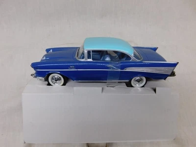 NEW AMT 1/25 SCALE 1957 CHEVROLET BELAIR IN BLUE   PROMO MODEL - Image 1 of 4
