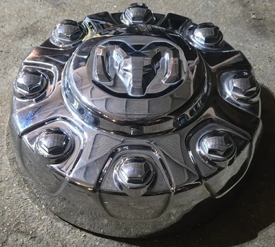 (1) Tapacubos tapa central cromada de 8 tacos Dodge Ram 2500 2019-2025 OEM #U3 6PG02TRMAB Foto 1 de 4