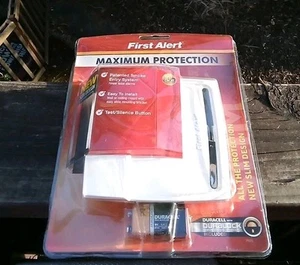 First Alert Maximum Protection Smoke Fire Alarm Detector P900 E Slim Design NEW - Picture 1 of 7