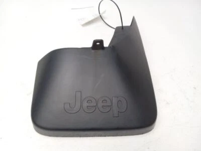 Jeep Commander 2007 protector contra salpicaduras trasero derecho guardabarros Foto 1 de 4