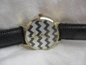 Geneva Watch Black Leather Buckle Band Gold Toned Chevron Face Stylish - Picture 1 of 12