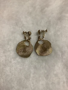 Vintage DAUPLAISE Gold Tone Dangle Clip / Strew Back Earrings Beautiful - Picture 1 of 6