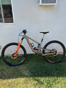2023 Santa Cruz Megatower CC Size M - Picture 1 of 12