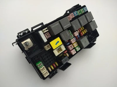 ✅ Dodge Grand Caravan Journey 2008-2009 caja de fusibles bloque de relé 56049720AR OEM Foto 1 de 4