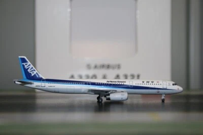 Aeroclassics 1:400 All Nippon Airways Airbus A321-200 JA105A Model Plane - Image 1 of 4