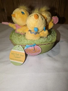 Vintage Hallmark "We Got The Tweet" Easter Animated Singing Chicks Plush WORKS - Picture 1 of 6
