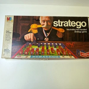 Stratego Fascinating Two-handed Strategy Game Milton Bradley Co Vintage 1970 - Picture 1 of 10