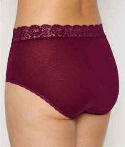 Size 7 (Large) Vanity Fair Briefs Panties Flattering Lace 13281 "Love Spell" NEW - Picture 1 of 3