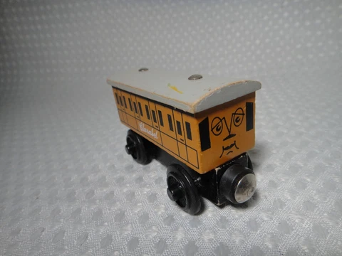 Vintage 1998 Thomas the Train Wooden Railway Car Clarabel Passenger Coach Cover