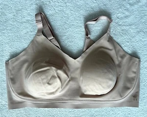 Sujetador triangular inalámbrico ligeramente forrado Tommy John, beige, talla 2XL - Imagen 1 de 4