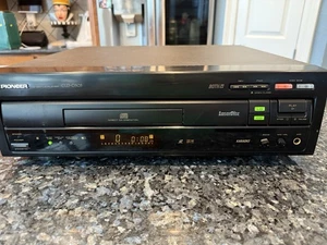 Pioneer CLD-D505 LaserDisc CD CDV LD Player / Karaoke Machine -No Remote - Picture 1 of 8