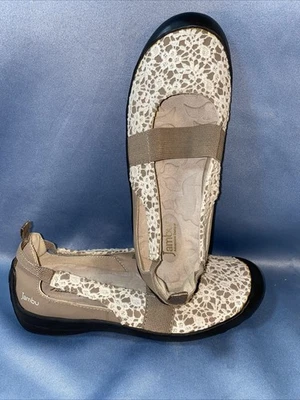 Women’s Size 7.5 US Jambu All Terra Design Delilah Slip On Shoes Vegan Upper - Image 1 of 4