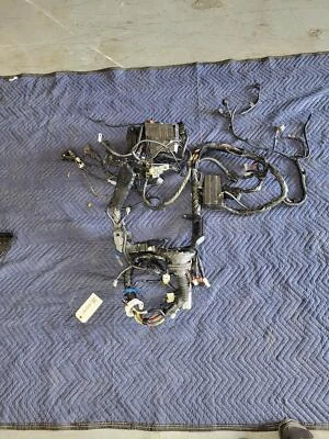 Arnés de cableado de caja de fusibles Engine Bay SUBARU ASCENT 2023 81402-XC22A Foto 1 de 4