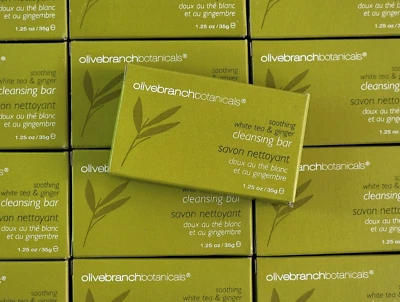 Barra de jabón limpiador de té blanco y jengibre Olive Branch Botanicals 285 unidades 1,25 oz cada una Foto 1 de 4