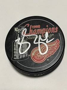 Brendan Shanahan Signed Red Wings Stanley Cup Hockey Puck Beckett BAS COA IP d - Picture 1 of 3