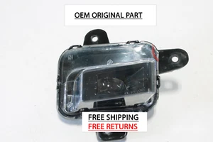 GMC SIERRA 1500 2022-2024 DELANTERO DERECHO PASAJERO LED LUZ ANTINIEBLA BONITO OEM - Imagen 1 de 8