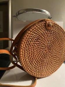 Round Wicker Cross Body Purse Bag Canteen Style Leather Strap Boho Street Level - Picture 1 of 7
