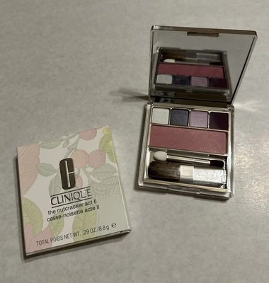 Clinique The NUTCRACKER PALETTE ACT II SUGAR PLUM SUITE Edición Limitada Nuevo en Caja Foto 1 de 4