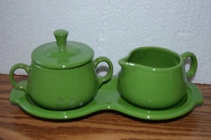 Fiesta HLC Shamrock Green Cream And Sugar on Figure 8 Tray 4 Piece Fiestaware - Picture 1 of 4