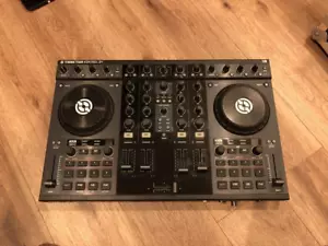 NATIVE INSTRUMENTS TRAKTOR KONTROL S4 DJ Controller NI Tractor Control - Picture 1 of 4