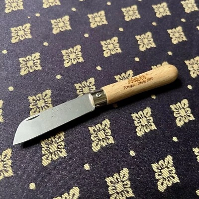 Cuchillo de Bolsillo Plegable MAM Carpeta Pequeña Punto de Caída Marrón Madera de Haya Portugal Foto 1 de 2