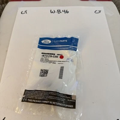 (1) Clip retenedor forro guardabarros genuino Ford 2002-2024 Ford W701259-S300 Foto 1 de 2