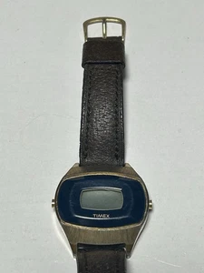 Vintage 70s SSQ Timex Digital Watch Quartz Gold Tone Brown Leather Band Strap - Picture 1 of 11