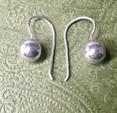 Vintage 925 Sterling Silver 8mm Ball Bead Dangle Drop Hook Earrings 1.9g 1” - Image 1 of 4