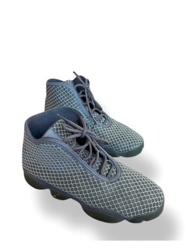 SNEAKERS HI TOP JORDAN HORIZON WOLF GRIGIO NERO TAGLIA 7Y Kidscore Goth usate in ottime condizioni