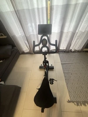 Bicicleta interior Pro Form 500 SPX con asiento de carreras intercambiable apenas usada. Foto 1 de 4