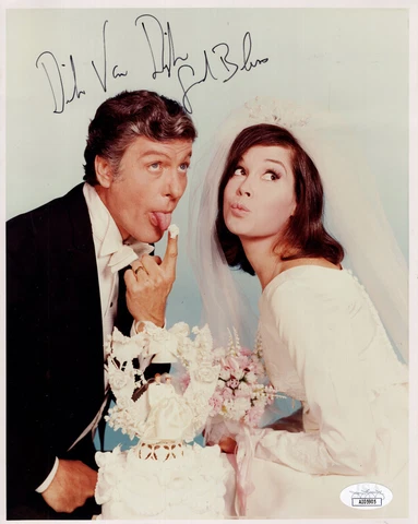 DICK VAN DYKE HAND SIGNED 8x10 PHOTO       WEDDING DAY+MARY TYLER MOORE      JSA Cover
