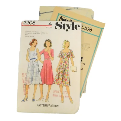 Style 2208 Misses Dreses Pattern Size 18-20 Uncut Flared Square Neckline Pockets - Image 1 of 4