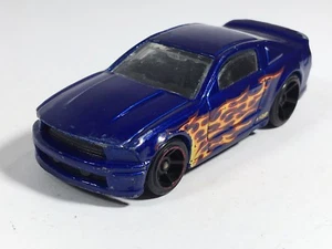 Hot Wheels 07 Ford Mustang Blue Car Yellow Orange Flames From Heat Fleet - Picture 1 of 5
