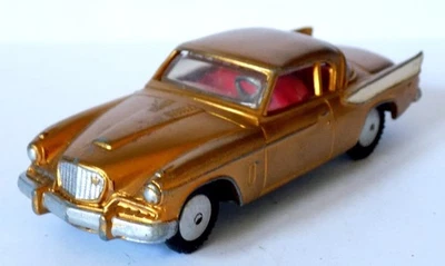 Corgi Toys No.211S Studebaker Golden Hawk (1960-63) Repainted. - Image 1 of 4