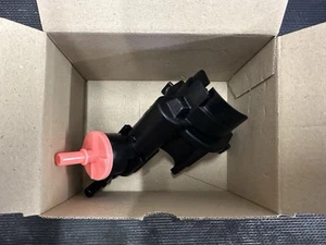 New Genuine Porsche Fuel Tank Breather Valve. 986 Boxter / 996 - 99620114301 - Picture 1 of 4