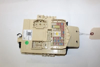 KIA OPTIMA 2016-2018 CAJA DE FUSIBLES CAJA DE CONEXIONES J2049 Foto 1 de 4