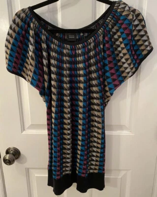 Top tejido manga corta Saks Fifth Avenue para mujer talla M negro usado en excelente estado Foto 1 de 4