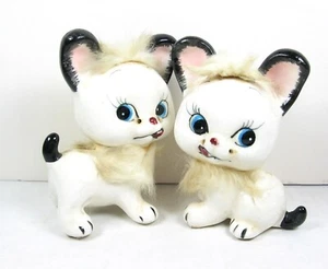 FURRY WHITE & BLACK CATS Vintage Salt Pepper Shaker Ceramic Blue Eyes Pink - Picture 1 of 7