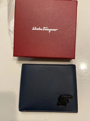 Nuevo Auténtico Salvatore Ferragamo Hombres Billetera Billetera Portatarjetas SF Frontal Logo $450 Foto 1 de 4