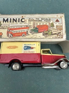 Tri-ang Minic 107M British Railways Van Tinplate Clockwork Toy - VERY RARE - Picture 1 of 7