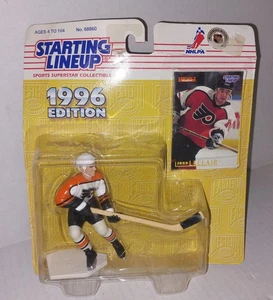 Figurina John LeClair Flyers Starting Lineup 1996 in scatola confezione danneggiata  - Foto 1 di 10