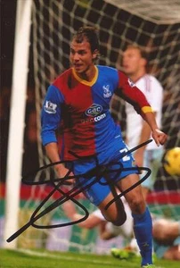 CRYSTAL PALACE * MARQUANE CHAMAKH SIGNED 6x4 ACTION PHOTO + COA - Bild 1 von 1