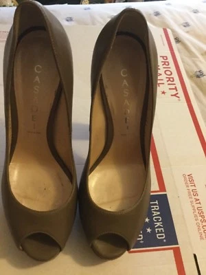 Bombas de plataforma abierta Casadei EXCELENTE ESTADO - 6,5 Foto 1 de 4