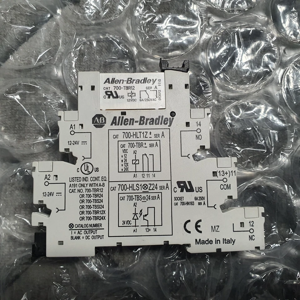 1 PEACE ALLEN-BRADLEY 700-HLS2Z24 BLOQUE DE TERMINALES Y RELÉ 700-TBR12 Foto 1 de 1