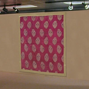 Indian Vintage Silk Brocade 1.3 X 1.3 Feet Hand Embroidered Textile, Home décor - Picture 1 of 7