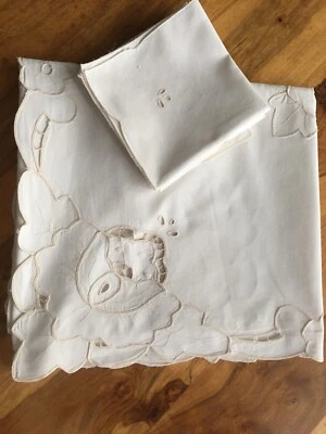 service à thé art déco/ en coton brodé main :86 X 81 cm / 4 serviettes - Photo 1/4