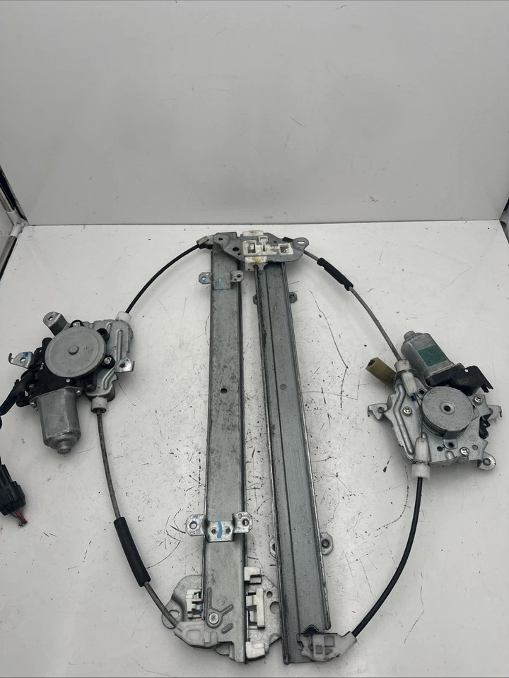 2007-2012 Nissan Versa Door Power Window Motor & Regulator Right & Left Pair — 第 1/4 张图片